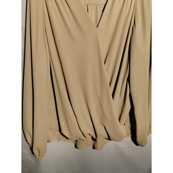 Blouse - Picture 2 of 5